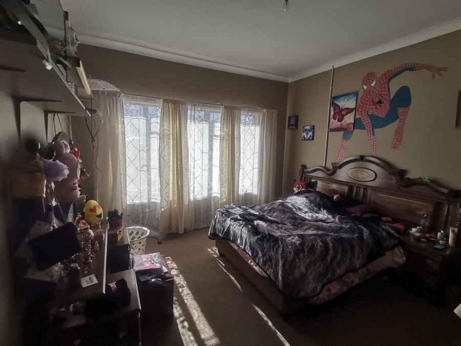 5 Bedroom Property for Sale in Senekal Free State